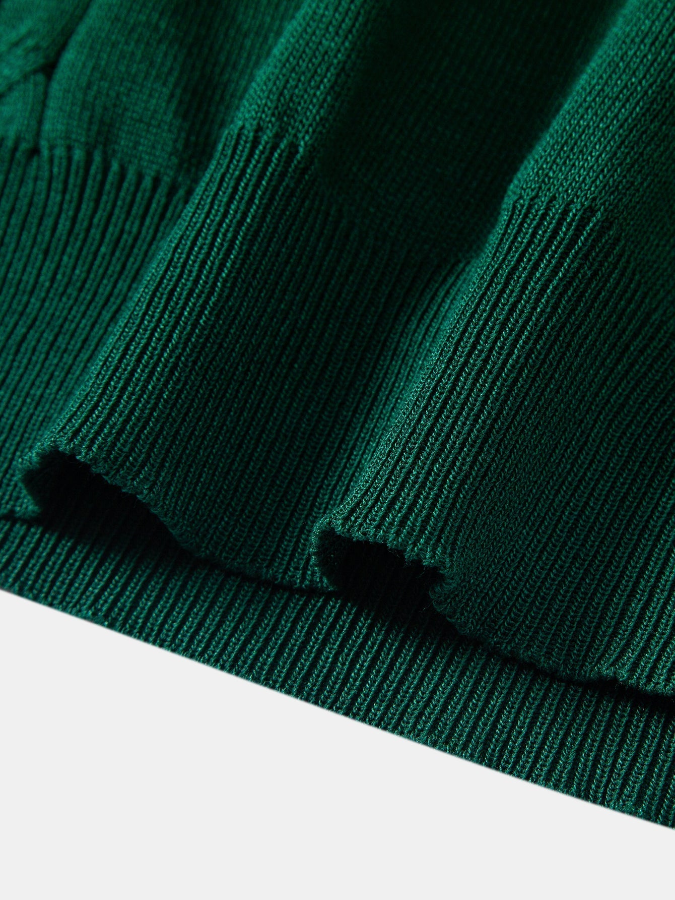 Contrast Trim Twisted Jacquard Knit Polo & Slim Fit Tapered Trousers